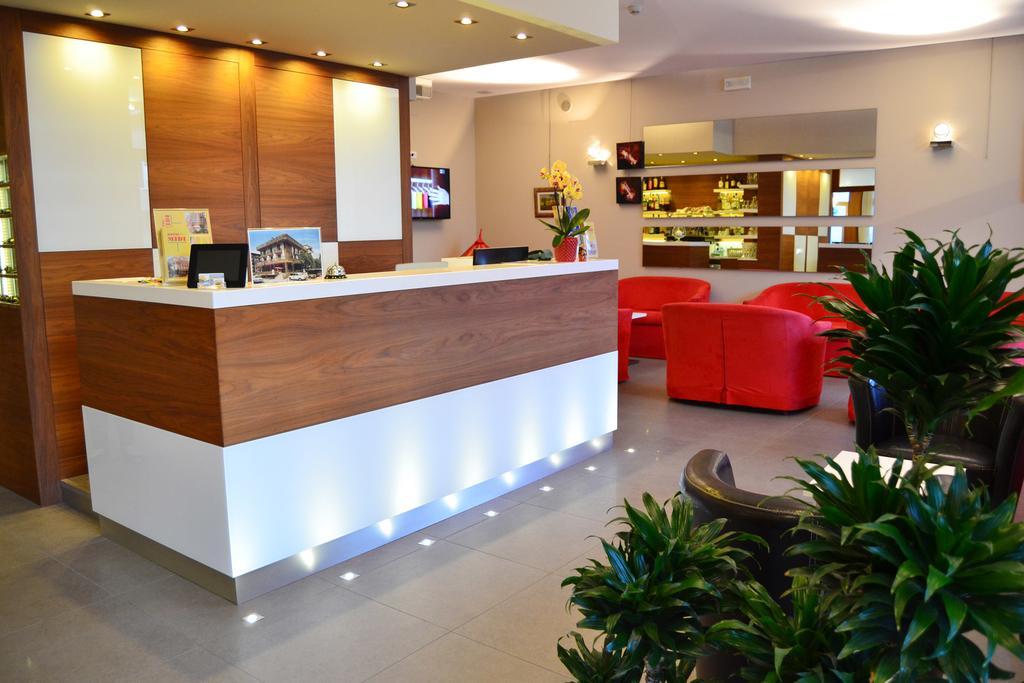 Hotel Midi Лидо ди Йезоло Екстериор снимка