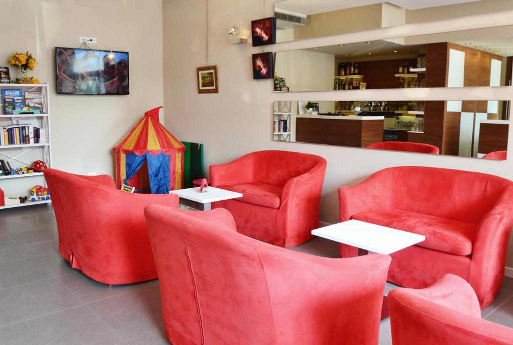 Hotel Midi Лидо ди Йезоло Екстериор снимка