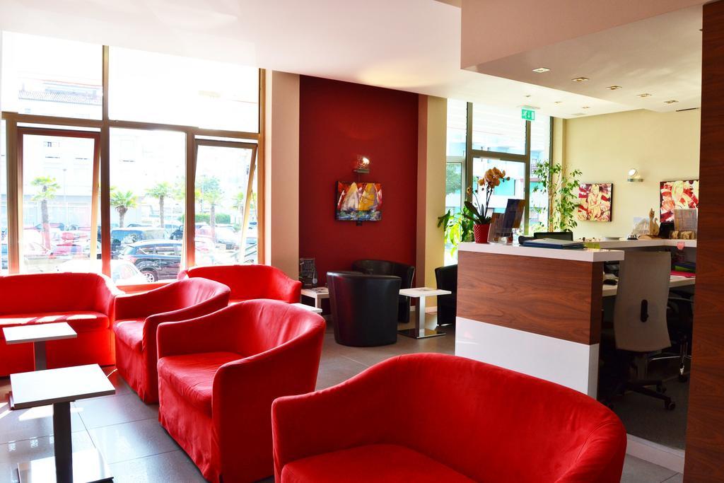 Hotel Midi Лидо ди Йезоло Екстериор снимка